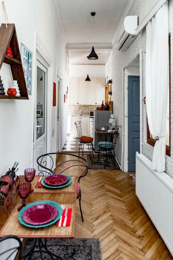 Sololaki 18 Appartement Tbilisi Buitenkant foto