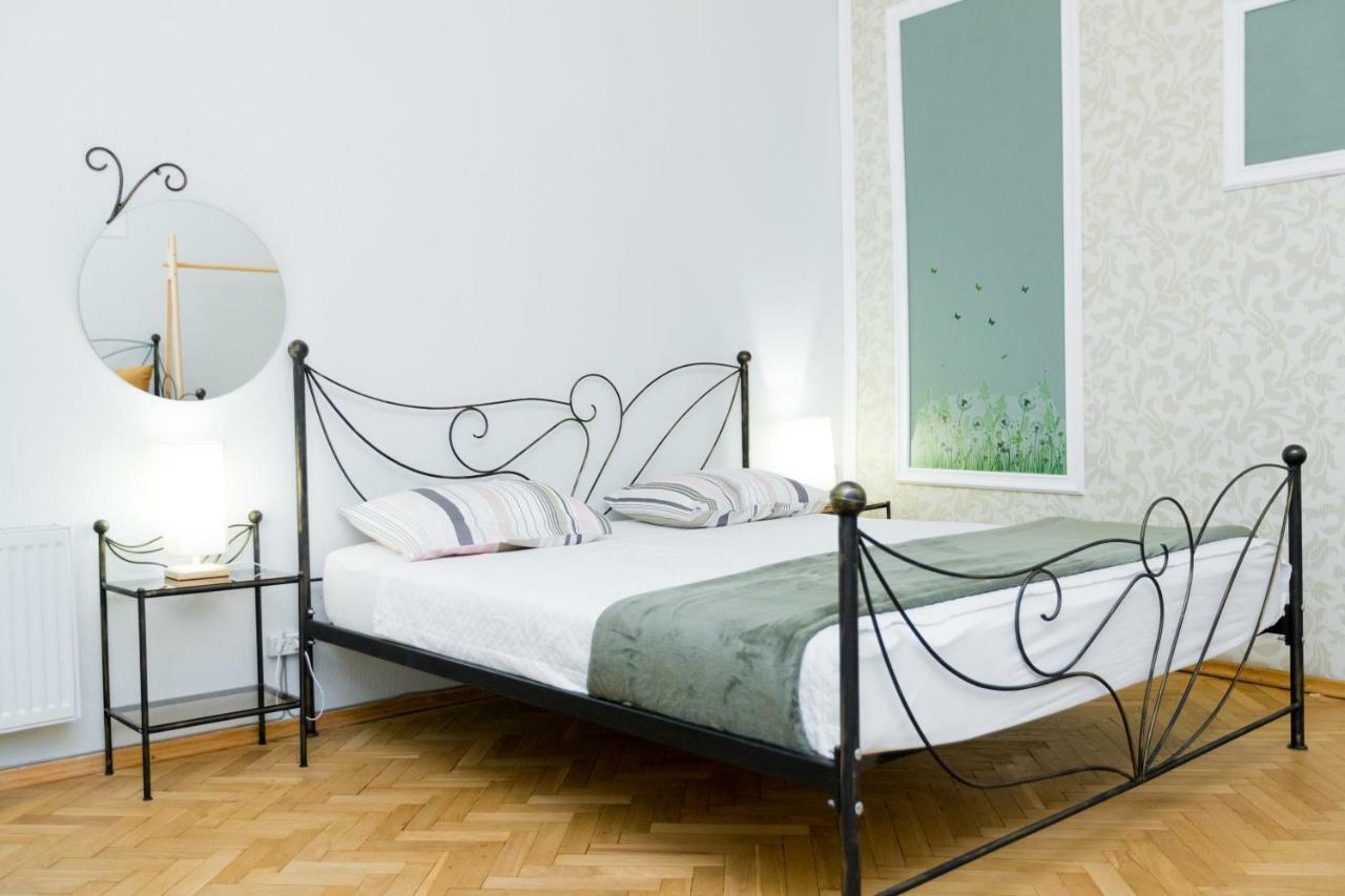 Sololaki 18 Appartement Tbilisi Buitenkant foto