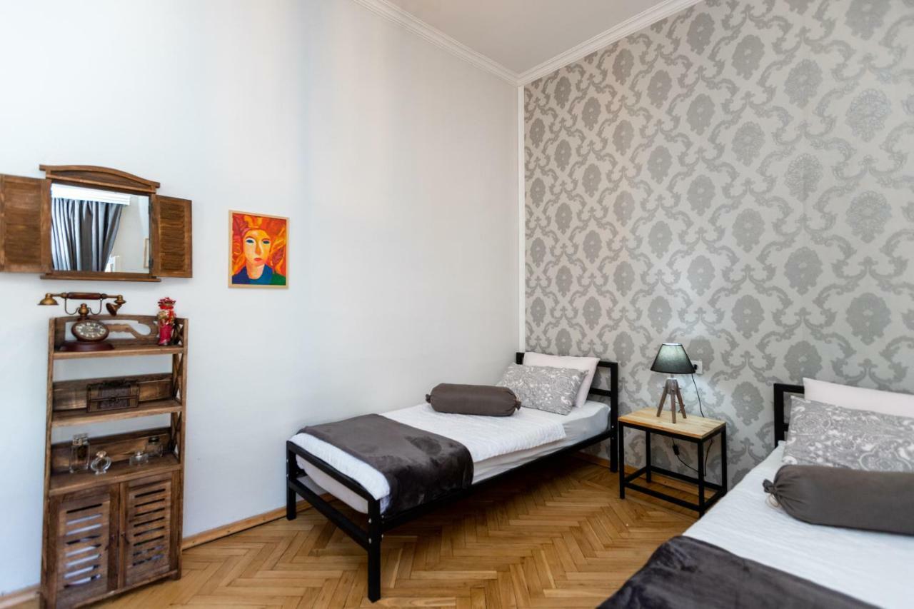 Sololaki 18 Appartement Tbilisi Buitenkant foto
